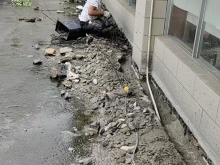 天沟维修和铺设卷材